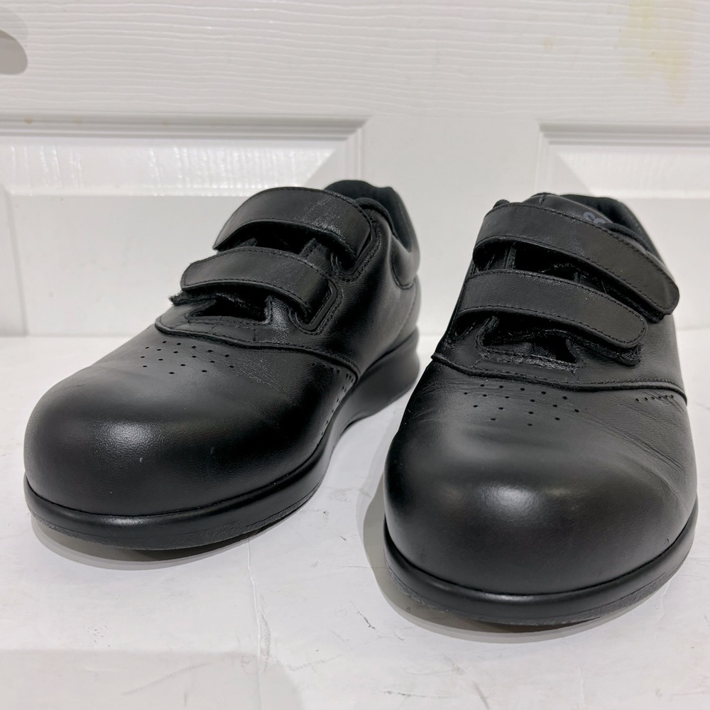 SAS Velcro Black Shoes size 7